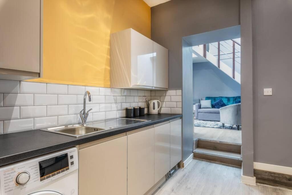 Darlington Luxury Penthouse Apartment Exterior photo